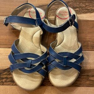 Girls Blue Stride Rite Memory Foam Sandals size 13.5.
